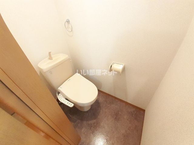 モンターニュ高岡のトイレ写真