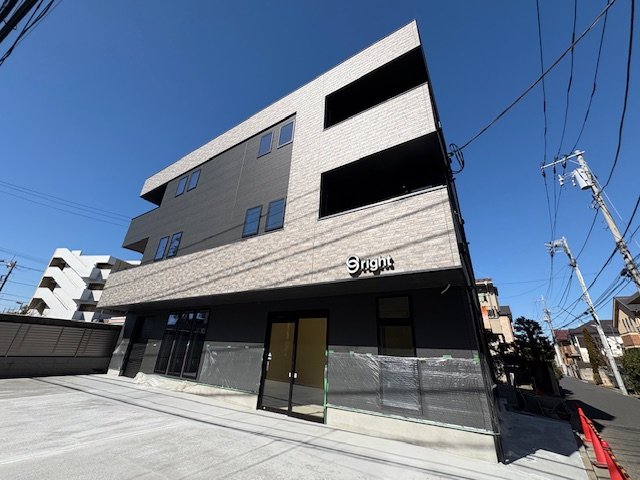 建物外観　落ち着いた雰囲気の外観です