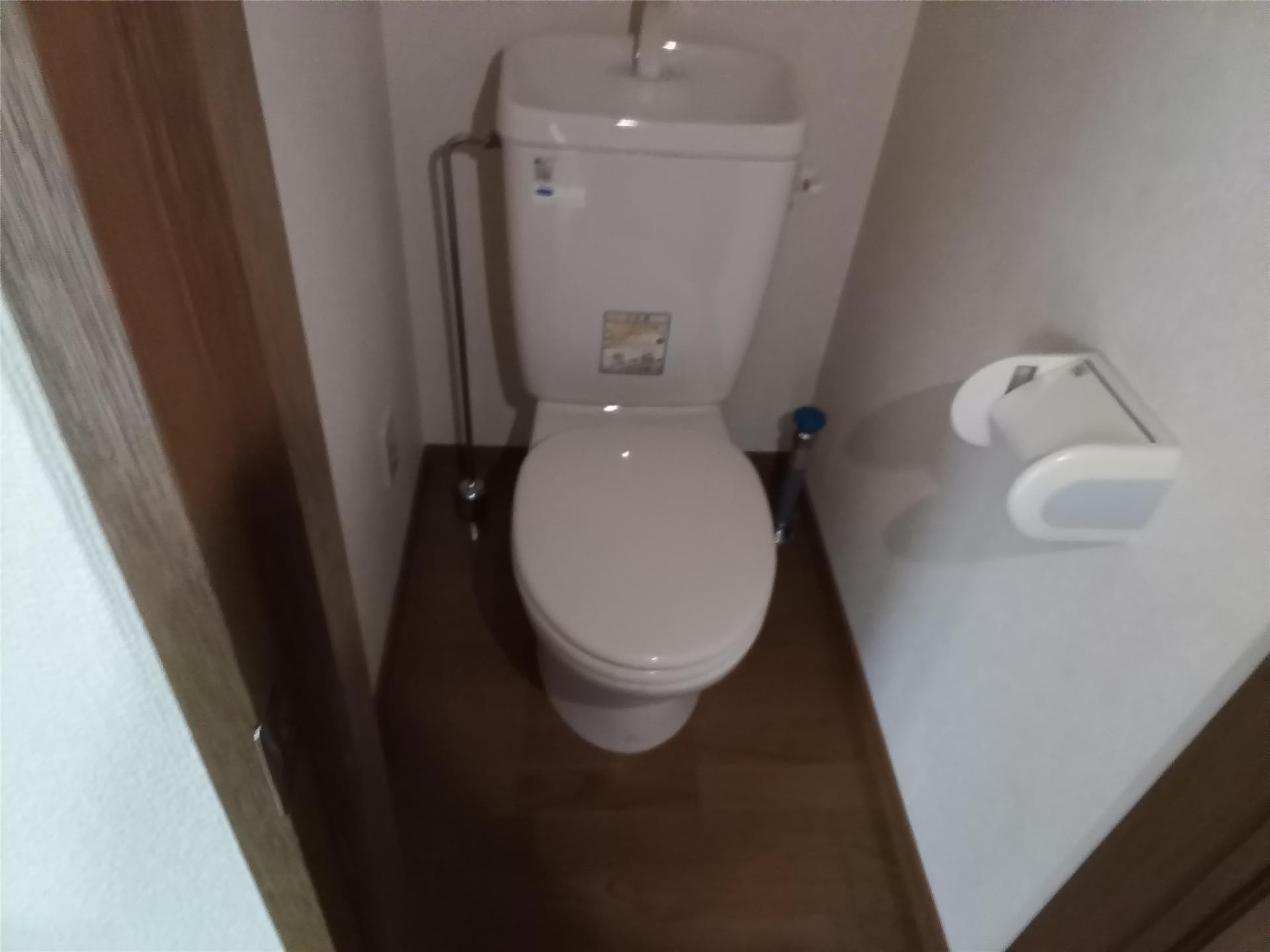 プチメゾン令のトイレ写真