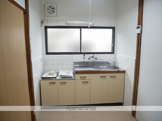 紫竹栗栖町藤原貸家のキッチン写真