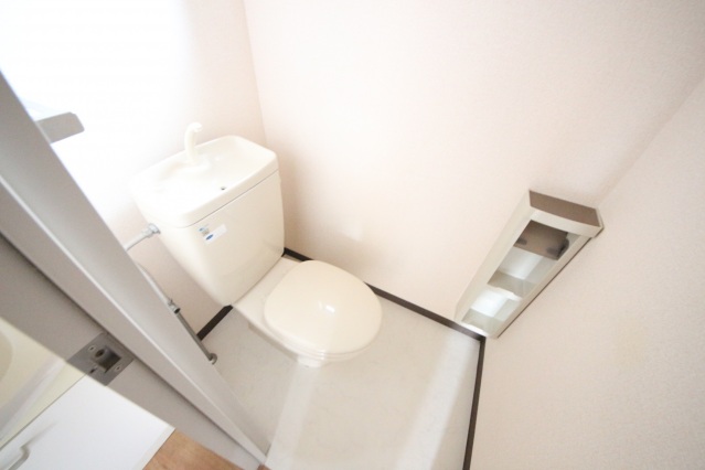 エトワール朝倉 Aのトイレ写真
