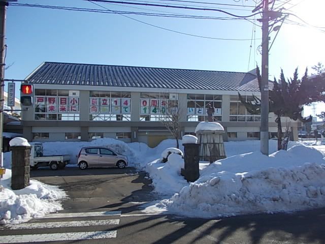 小学校　戸野目小学校（小学校）まで850m