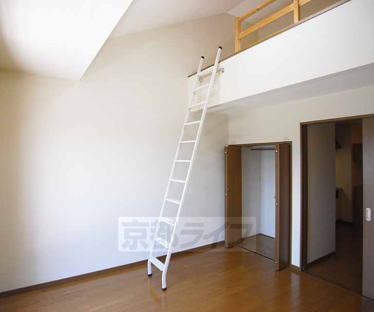 その他部屋・スペース　ロフトの階段です。（２階のお部屋のみ）