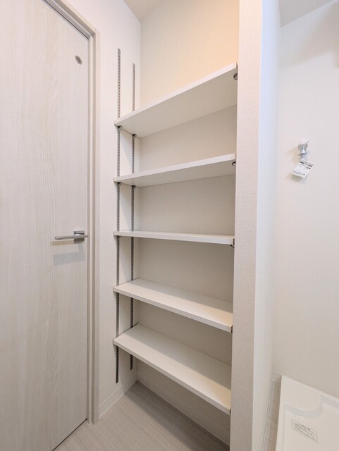 収納　洗面所収納※別部屋参考写真です。