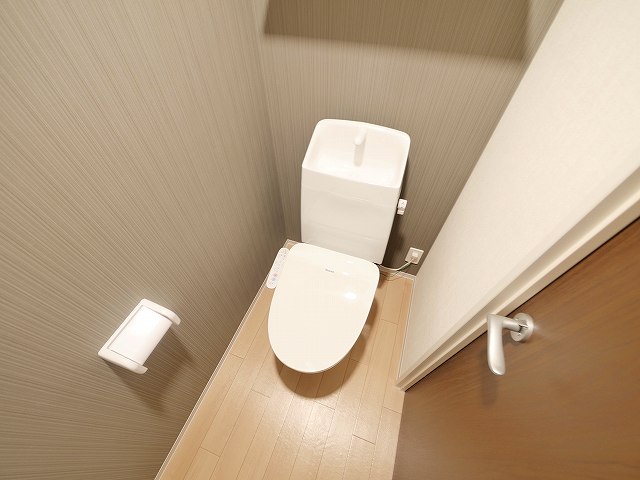 トイレ　落ち着いたトイレです
