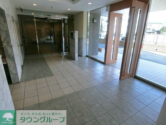 ロビー　★お問い合わせはタウンハウジングまで★