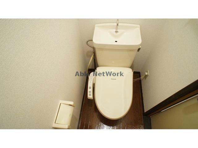 ＪＲ高崎線 籠原駅 徒歩20分 2階建 築33年のトイレ写真