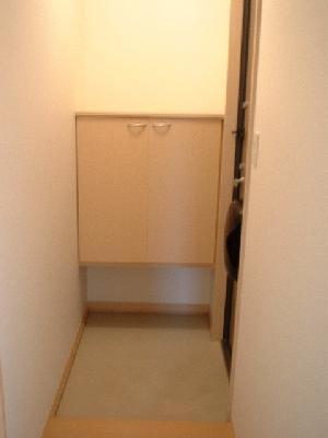 玄関　シューズボックス備え付けです★