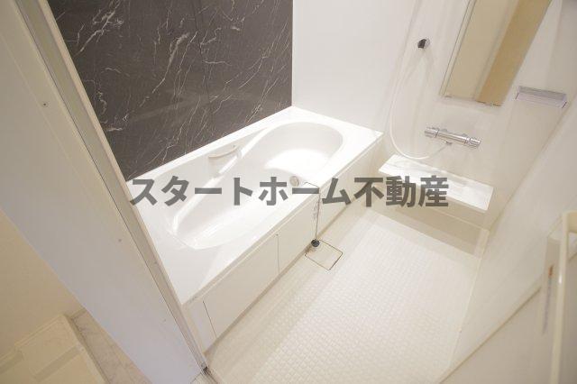 バス・シャワールーム　お風呂で日々の疲れを落としましょう