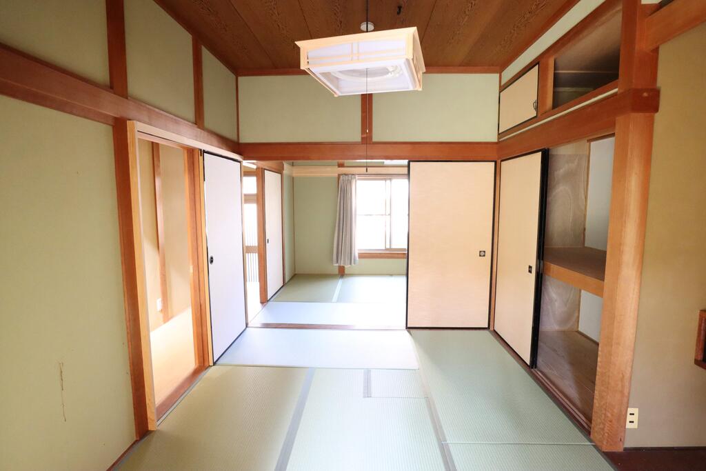 中万々戸建の内装写真