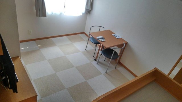 レオパレスブルーコーポの居間写真