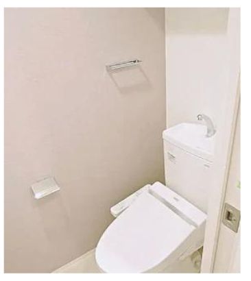 都営大江戸線 蔵前駅 徒歩7分 9階建 築11年のトイレ写真