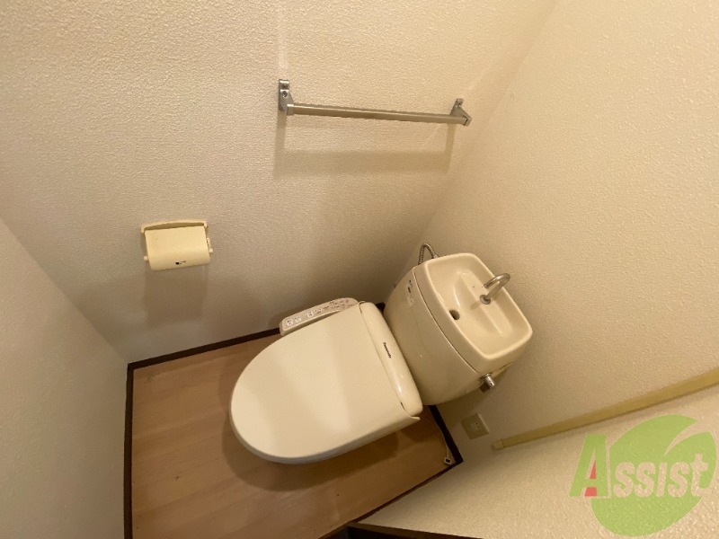 トイレ　トイレはシャワートイレとなっており、とても快適です。