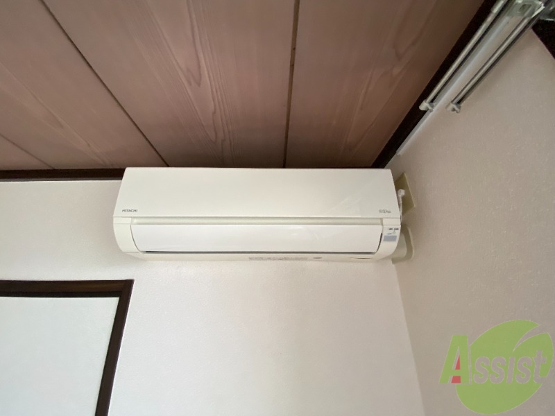その他設備　部屋にはエアコンがあり、暑い日や寒い日も安心です。