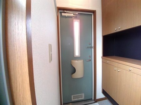 玄関　シューズボックス完備です。