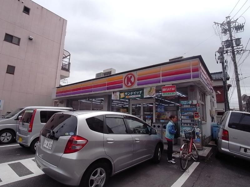 コンビニ　サークルＫ 尾頭橋通店（コンビニ）まで438m