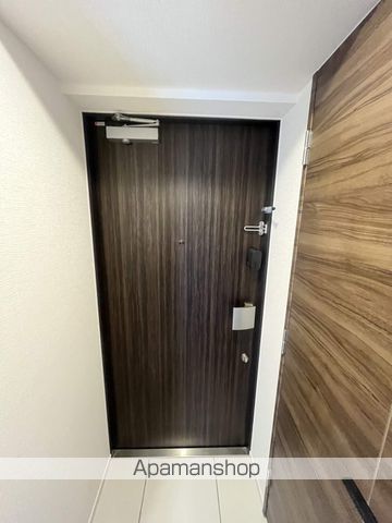 リビオメゾン新大橋の玄関写真