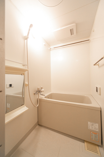 バス・シャワールーム　※写真は同タイプ住戸です。