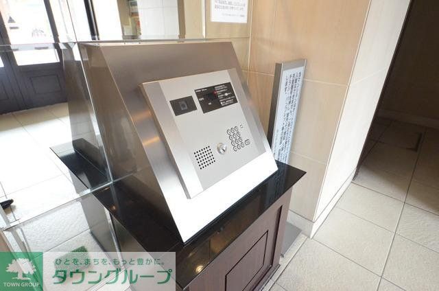 エントランス　♪オートロックで安心住まい♪