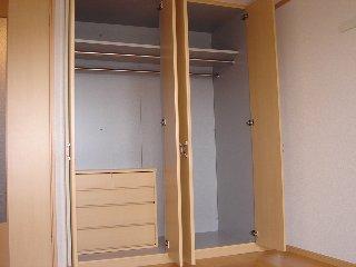 収納　クローゼット