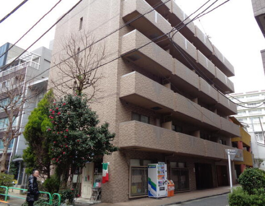 東京メトロ有楽町線 市ケ谷駅 徒歩6分 築26年
