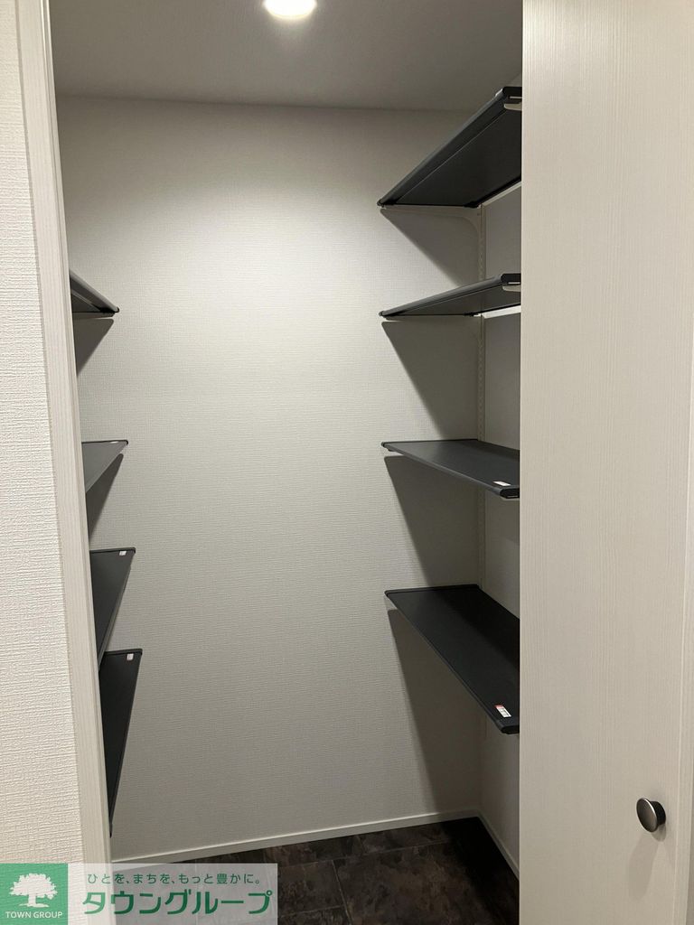 収納　★別号室・参考写真★お部屋により色合いが異なります★