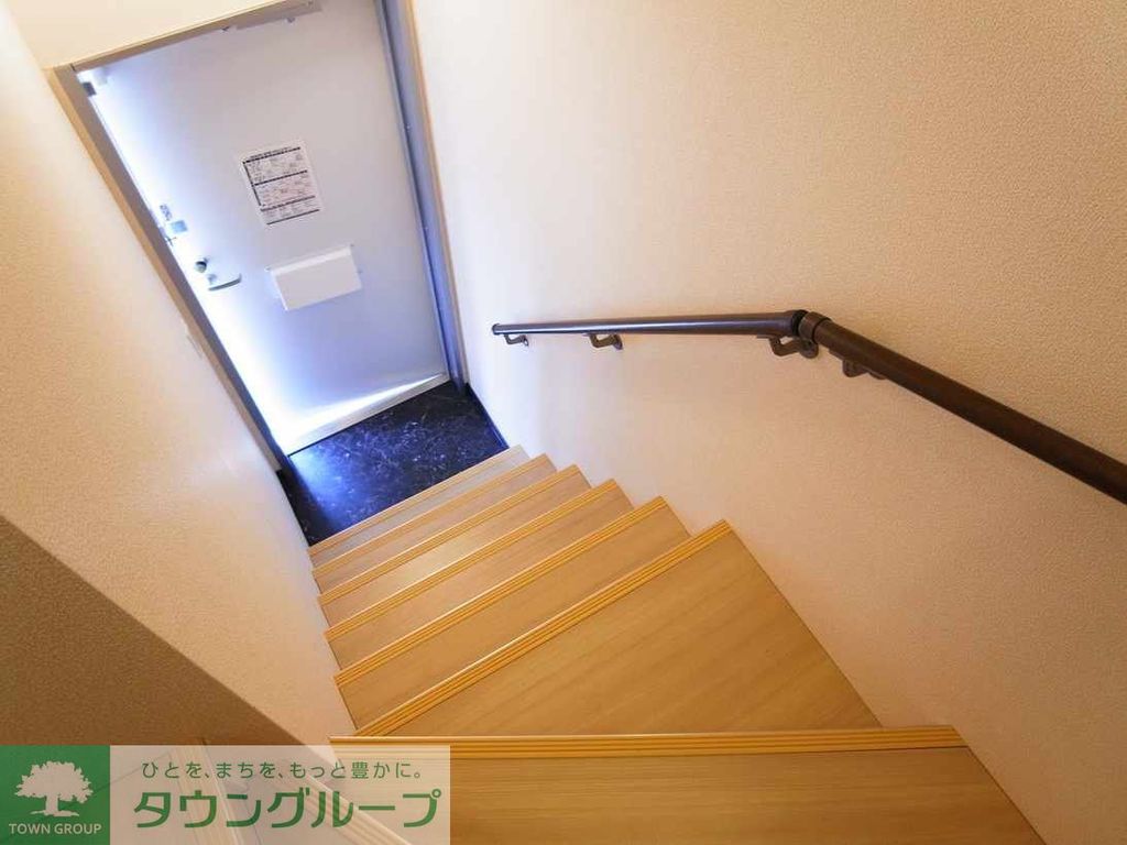 玄関　2F