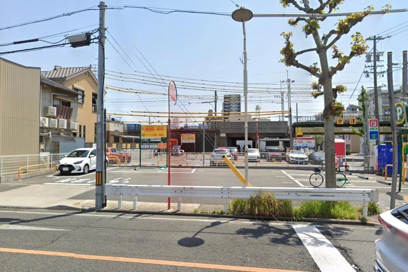 コンビニ　ファミリーマート 菊里町店（コンビニ）まで84m
