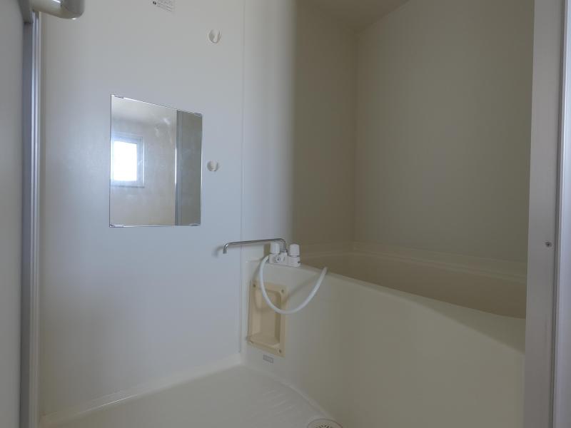 バス・シャワールーム　同タイプ室内写真となります。