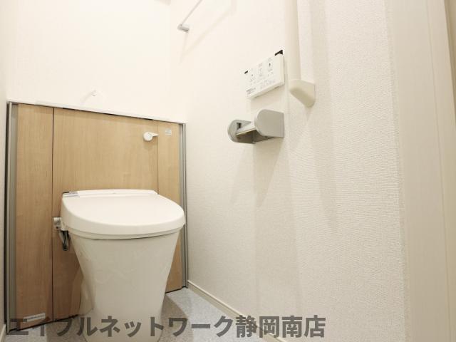 トイレ　ゆったりとした空間のトイレです