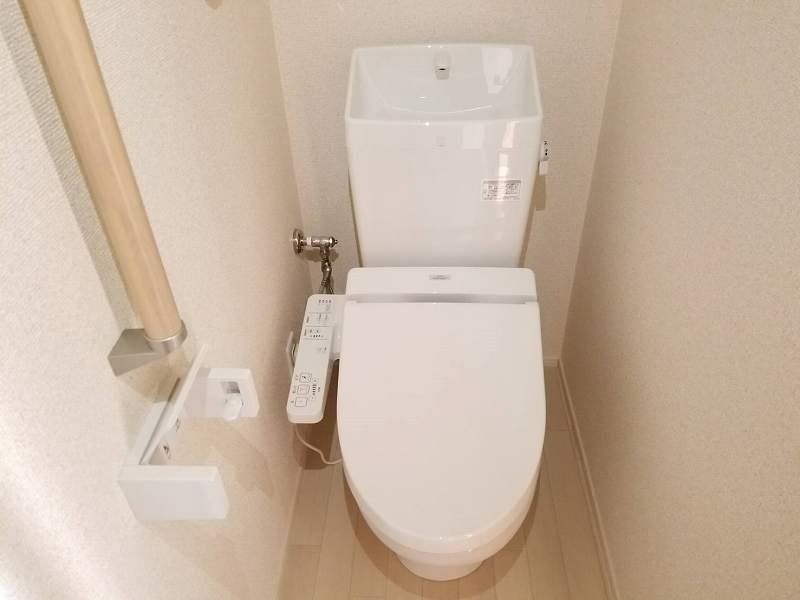 【蓮田市緑町のアパートのトイレ】