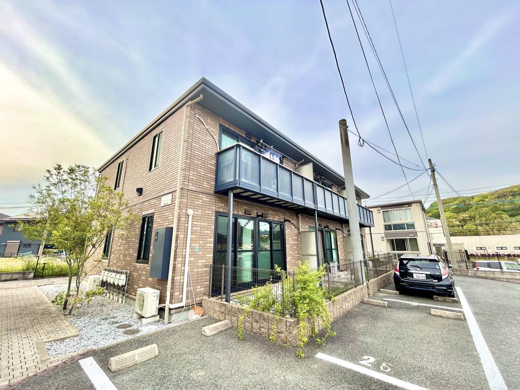 福岡県中間市中央５（アパート）の賃貸物件の外観