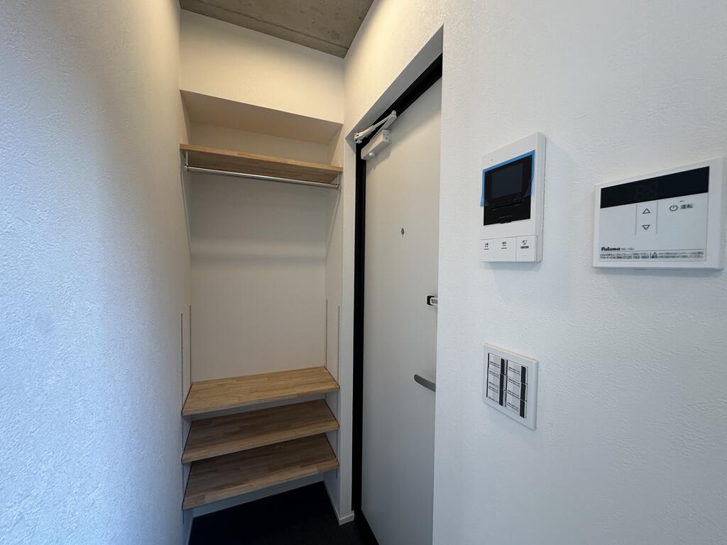 玄関　ダブルロックで安心
