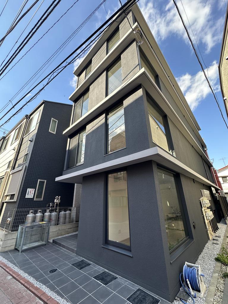 建物外観　スタイリッシュな外観