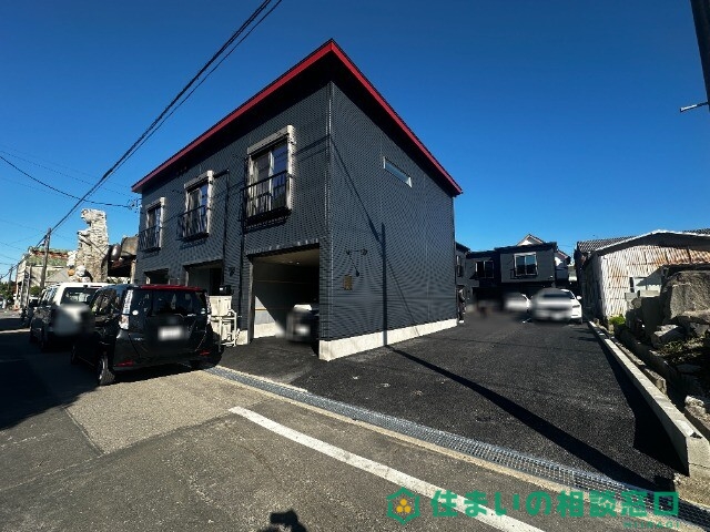 【岡崎市上佐々木町のアパートのロビー】