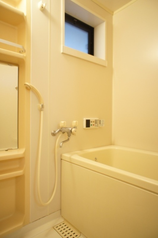 バス・シャワールーム　図面と現状に相違がある場合には現状を優先