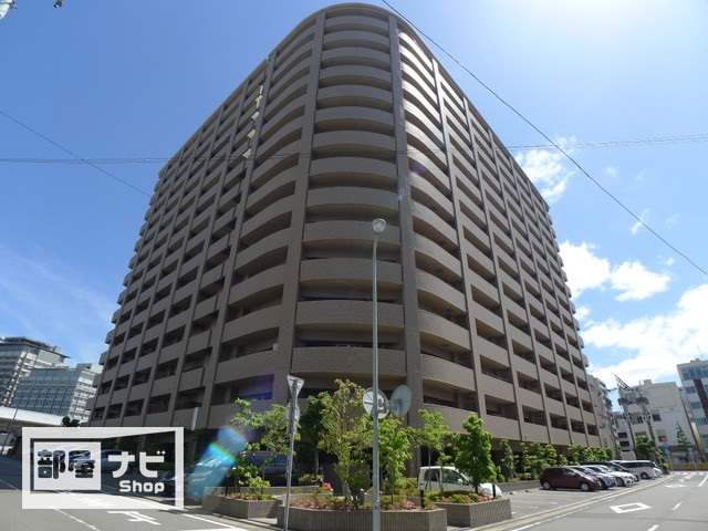 【アルファステイツ高松駅前の建物外観】