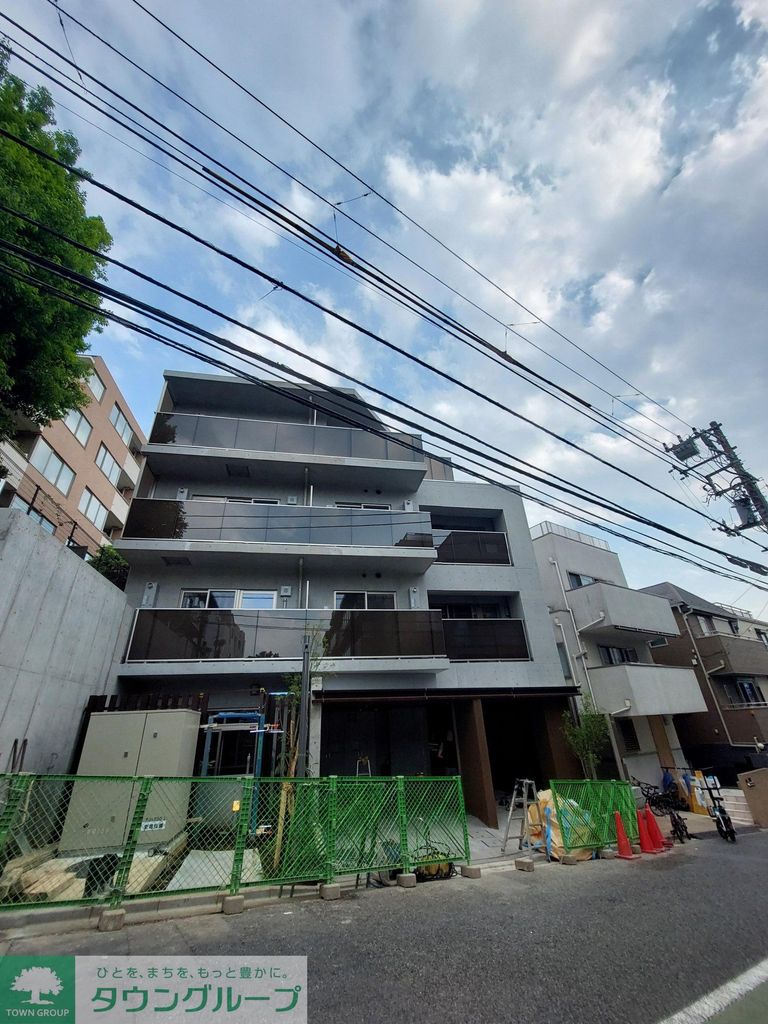 文京区千石のマンションの建物外観