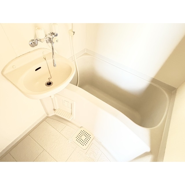 バス・シャワールーム　バス