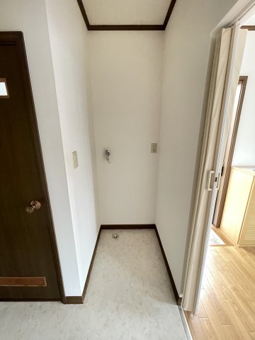 その他　室内洗濯機置き場です