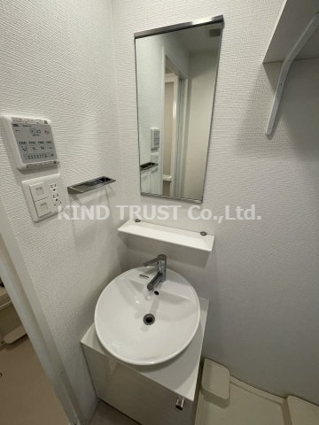 洗面設備　使いやすい洗面所です