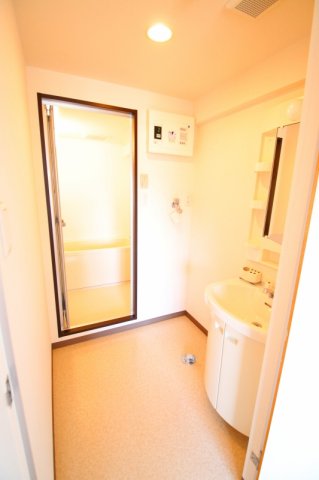 洗面設備　忙しい朝には欠かせない洗面所です