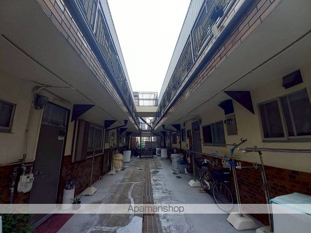 ロビー　ロビー