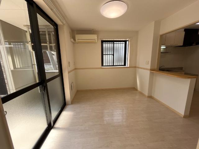 居室・リビング　リビング