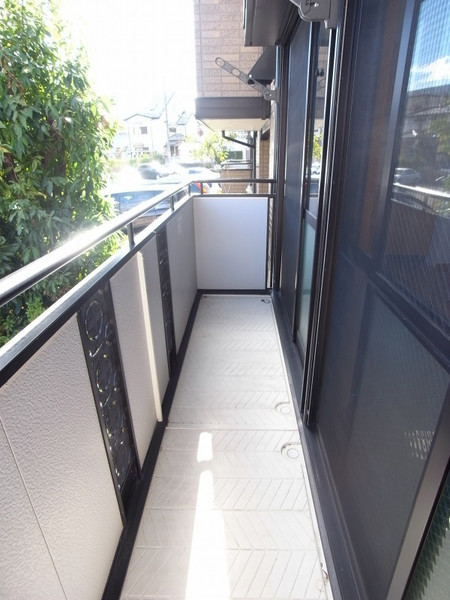 バルコニー　※別部屋(反転タイプ)の写真です