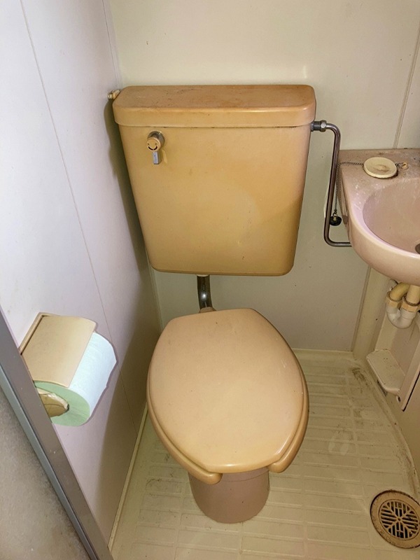 トイレ　反転別部屋参考写真