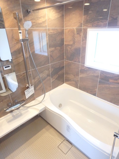 バス・シャワールーム　バスルーム