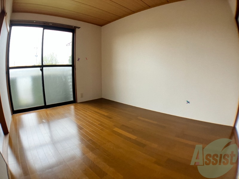 その他部屋・スペース　６．０帖の洋室です。伸び伸び出来そうですね。