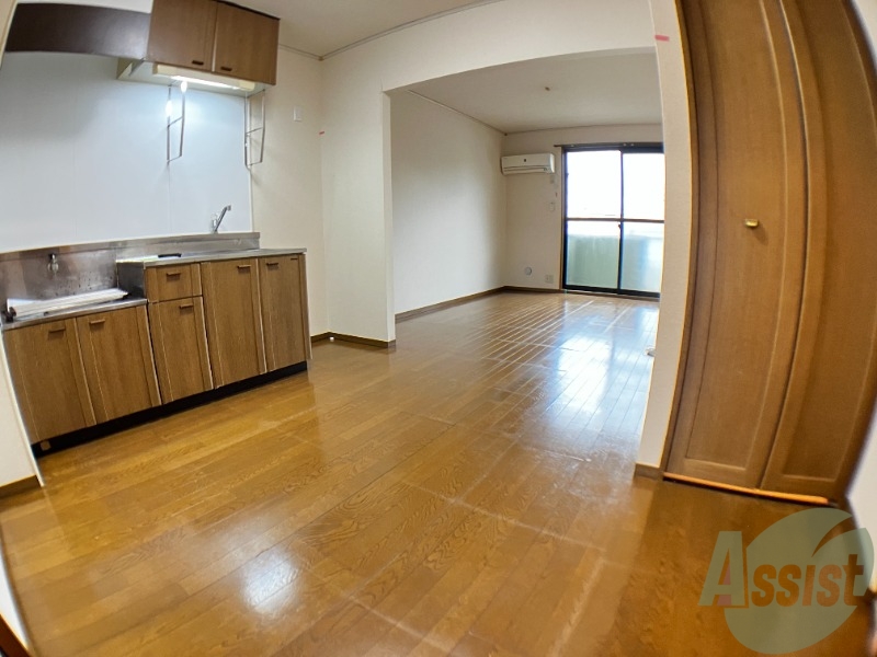 居室・リビング　１１．５帖のリビングです。広々としていますね。