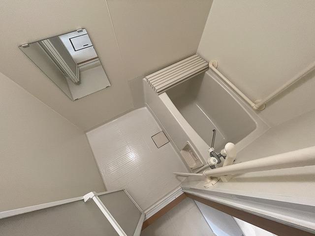 バス・シャワールーム　浴室